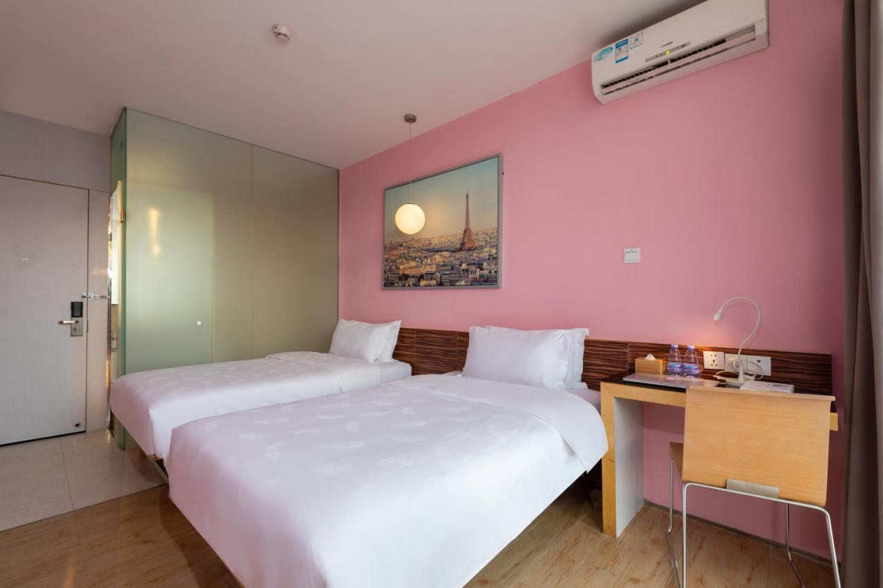 Shenzhen Dongmen Colour Hotel Екстериор снимка