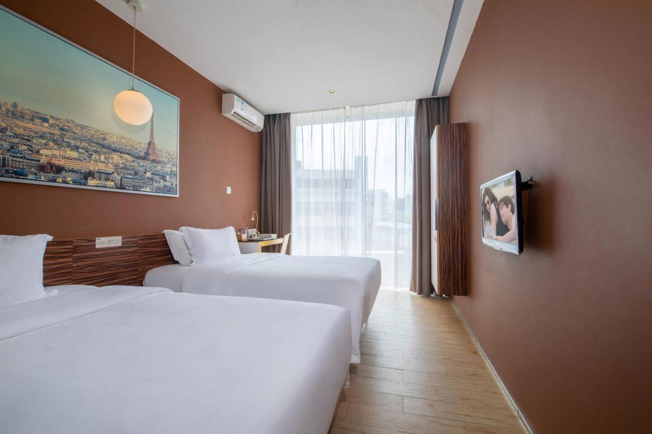 Shenzhen Dongmen Colour Hotel Екстериор снимка