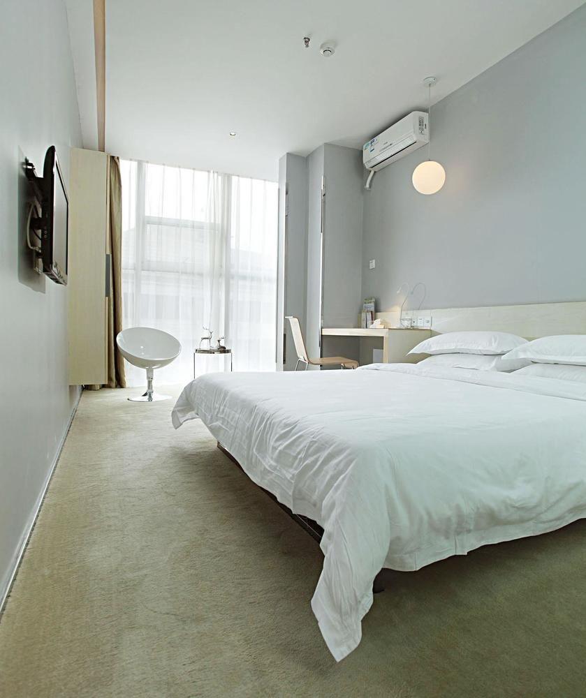 Shenzhen Dongmen Colour Hotel Екстериор снимка