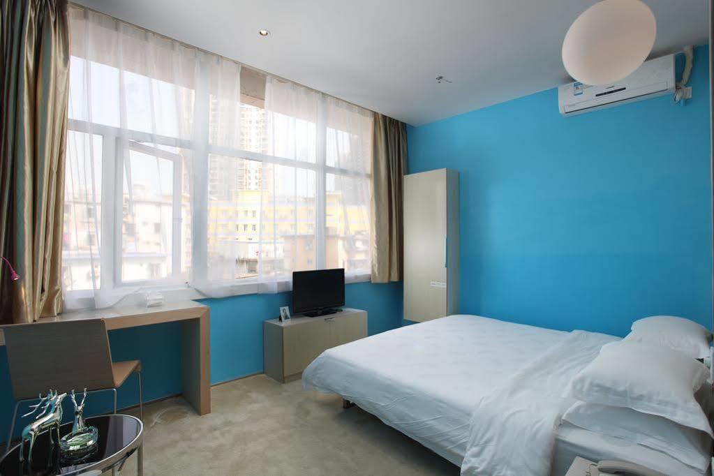 Shenzhen Dongmen Colour Hotel Екстериор снимка